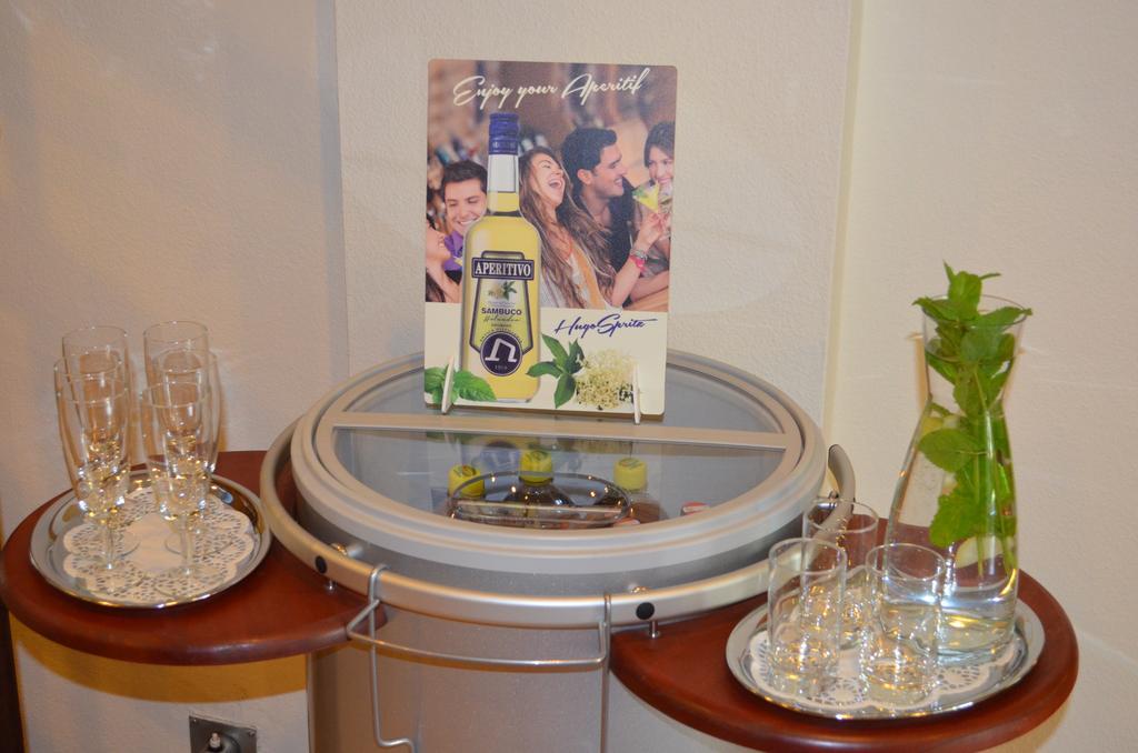 Hotel Jaeger - Family Tradition Since 1911 Vienne Extérieur photo