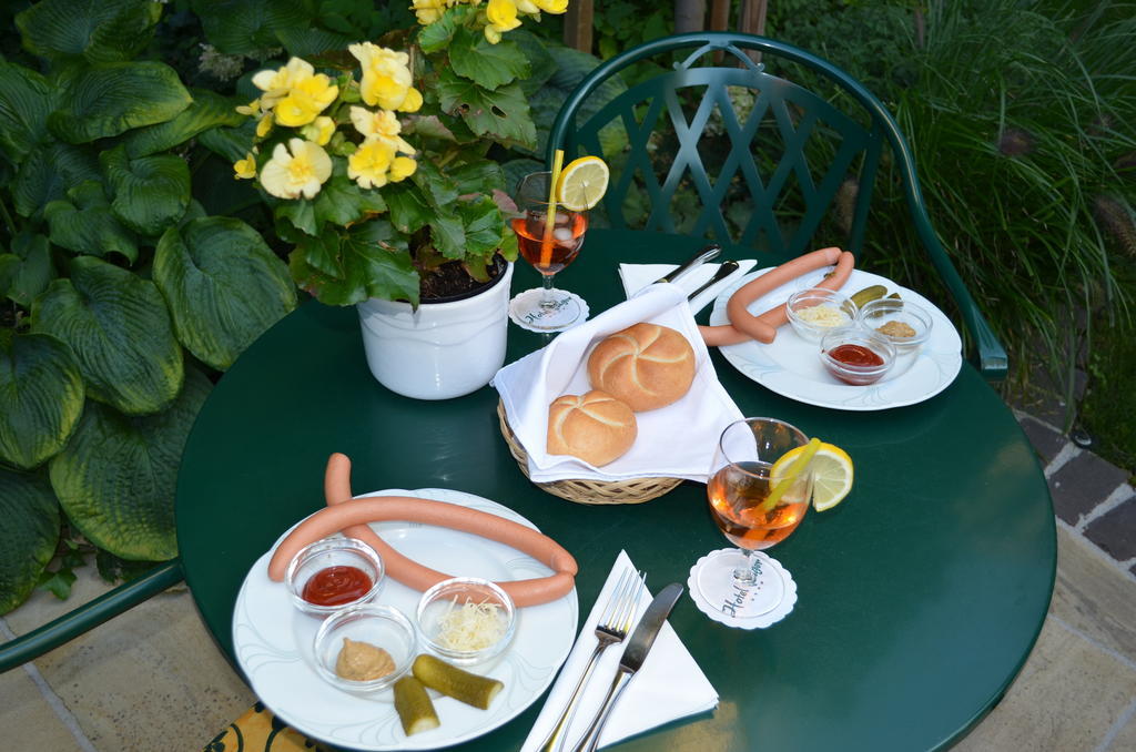 Hotel Jaeger - Family Tradition Since 1911 Vienne Extérieur photo