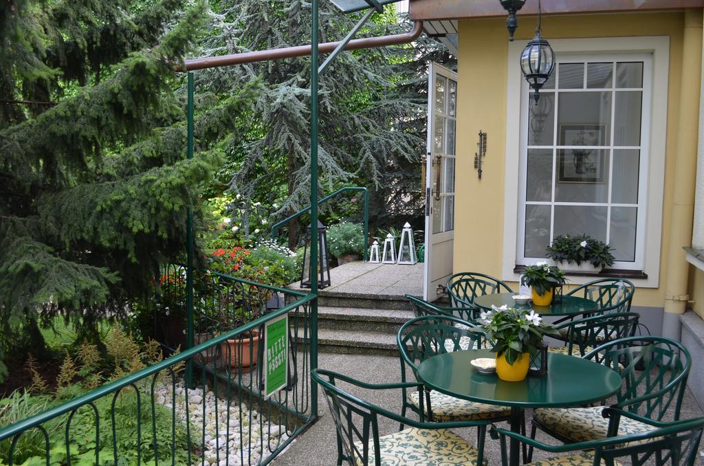 Hotel Jaeger - Family Tradition Since 1911 Vienne Extérieur photo