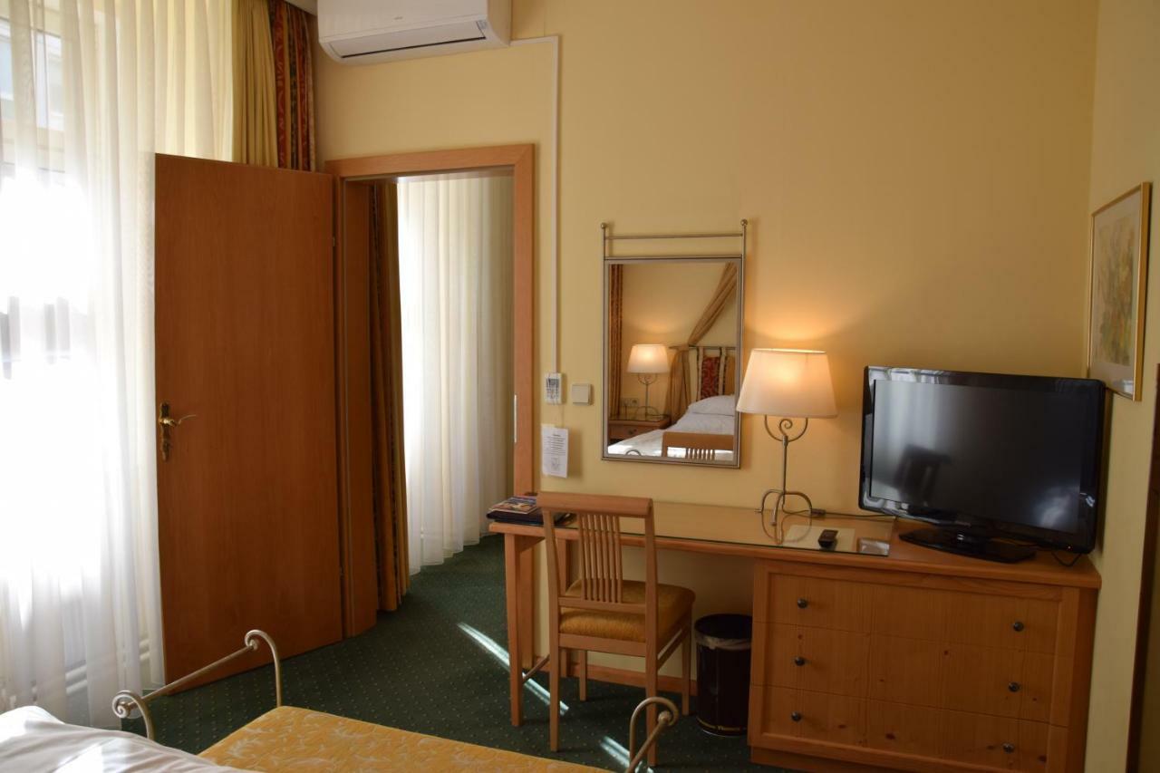 Hotel Jaeger - Family Tradition Since 1911 Vienne Extérieur photo