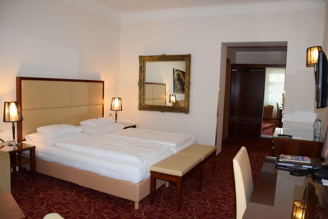 Hotel Jaeger - Family Tradition Since 1911 Vienne Extérieur photo